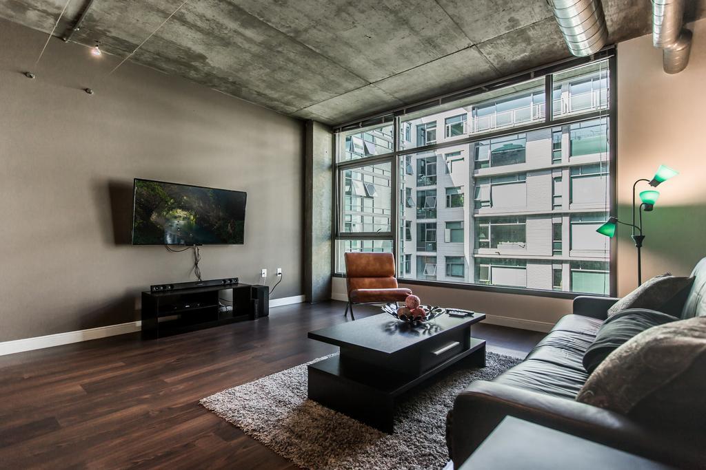Met Lofts Downtown La